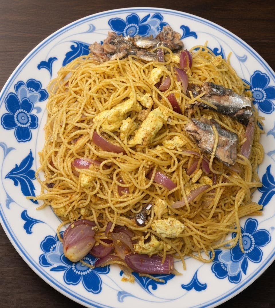 Spaghetti with fish and egg